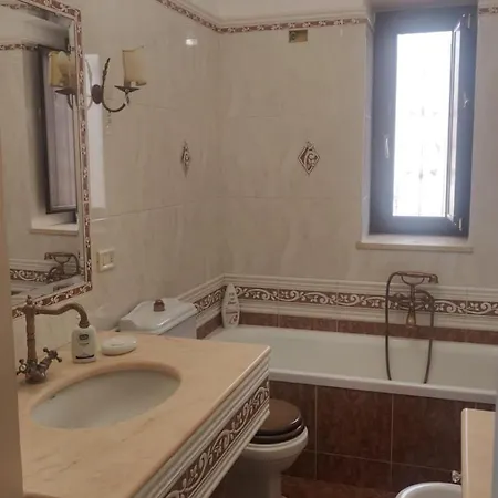 Di Bella Taormina 아파트 로칼루메라