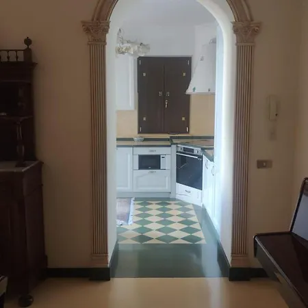Di Bella Taormina 로칼루메라