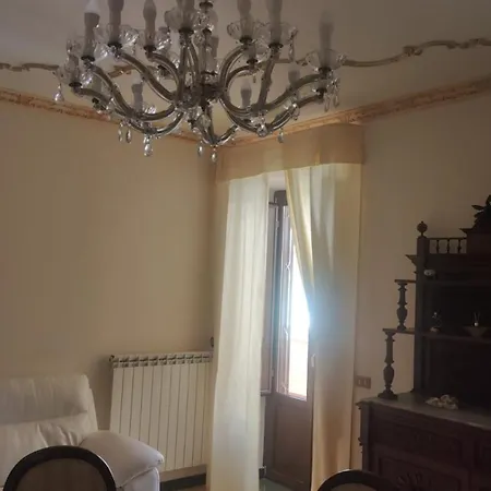 Di Bella Taormina 아파트 *